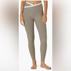Beyond Yoga Spacedye Outlines High Waisted Midi Leggings Medium